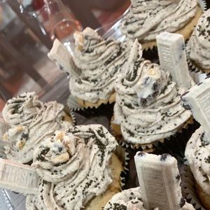 Meet your Posher, Arnetta